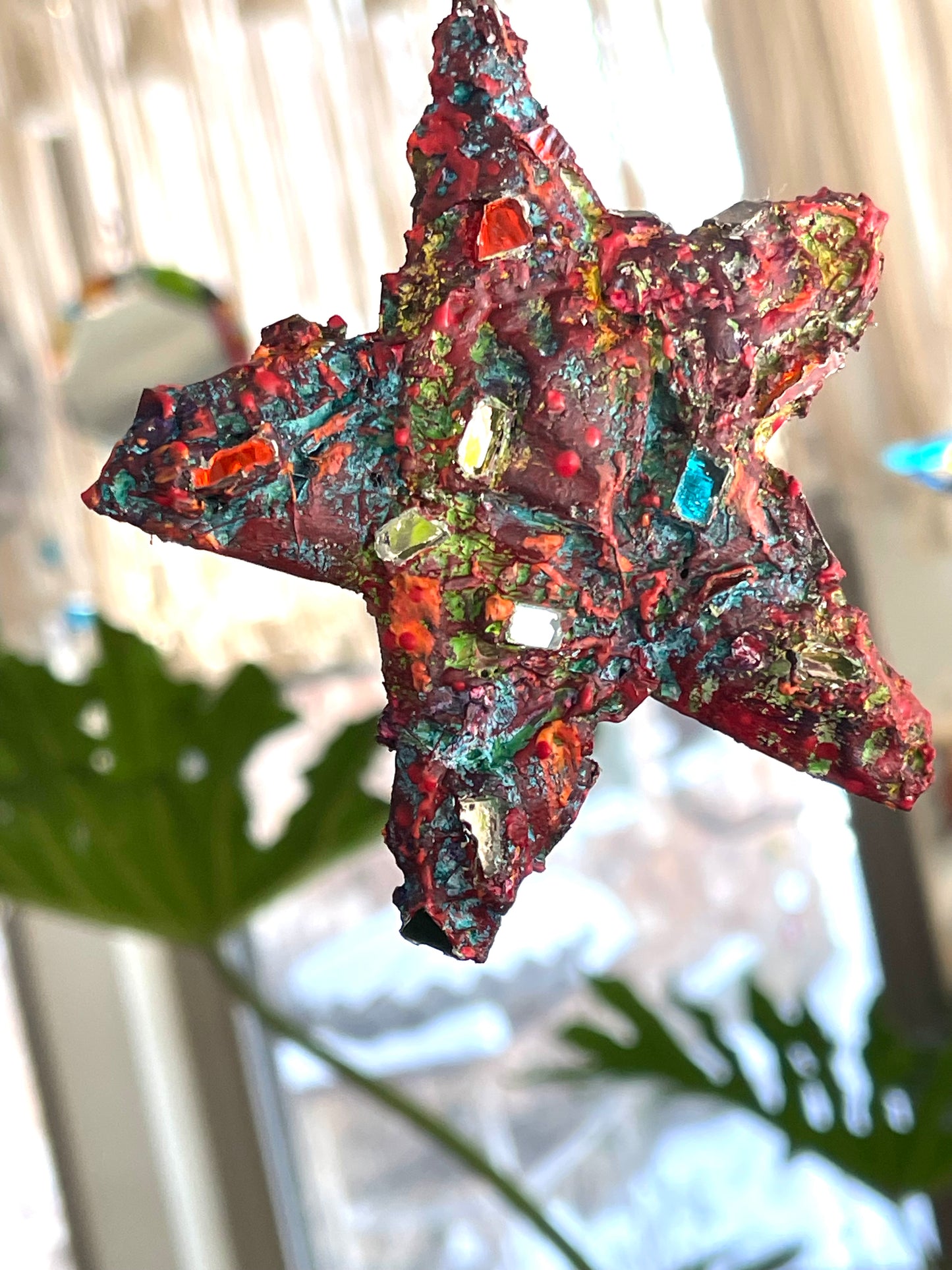 Repurposed crunchy bottle cap 4" star with sparkly mirror bits