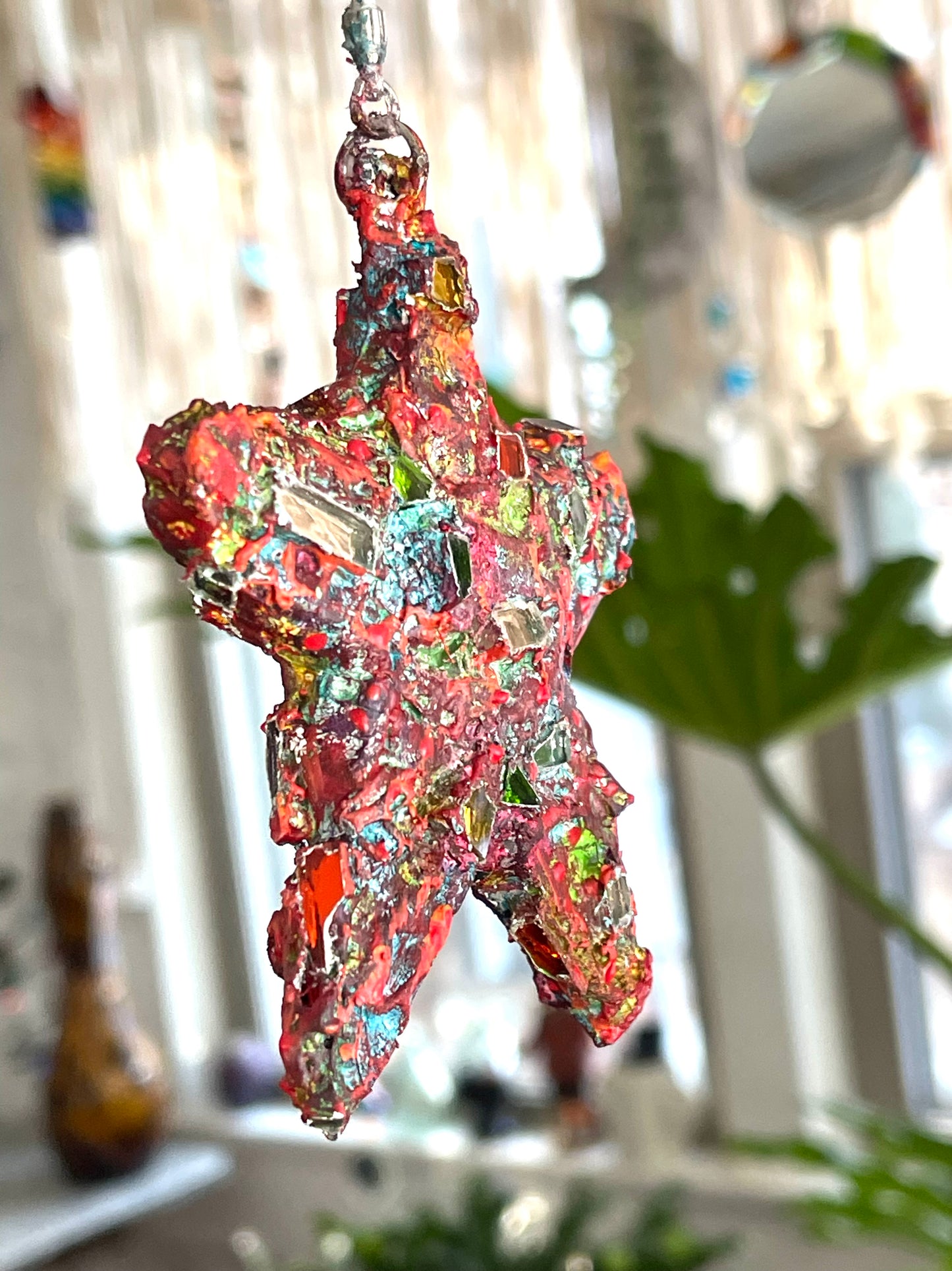 Repurposed crunchy bottle cap 4" star with sparkly mirror bits
