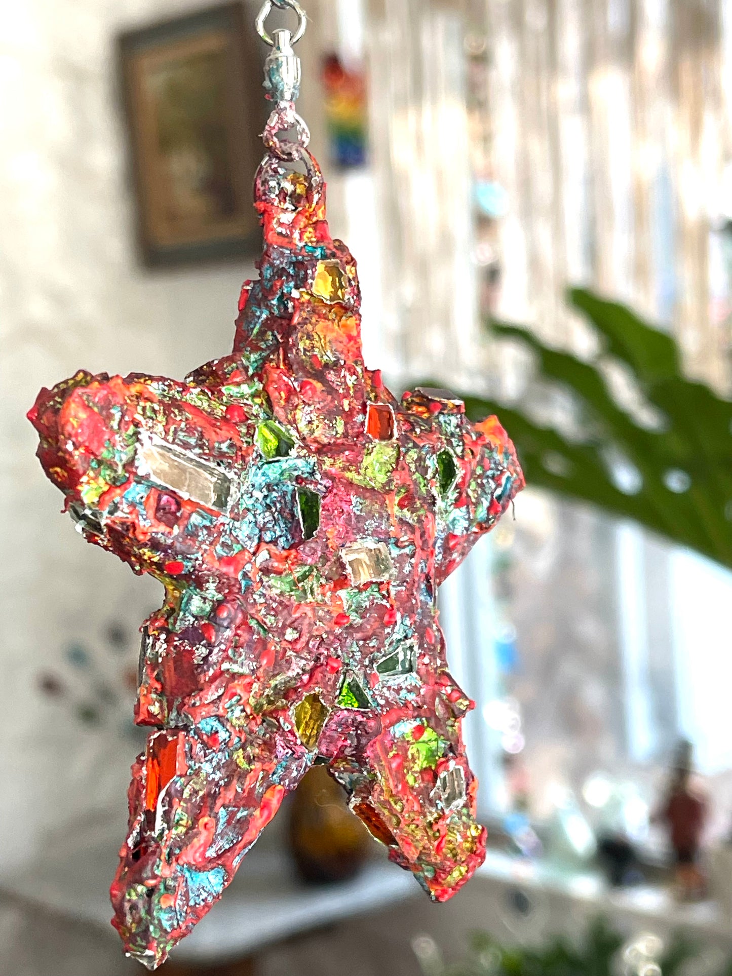 Repurposed crunchy bottle cap 4" star with sparkly mirror bits