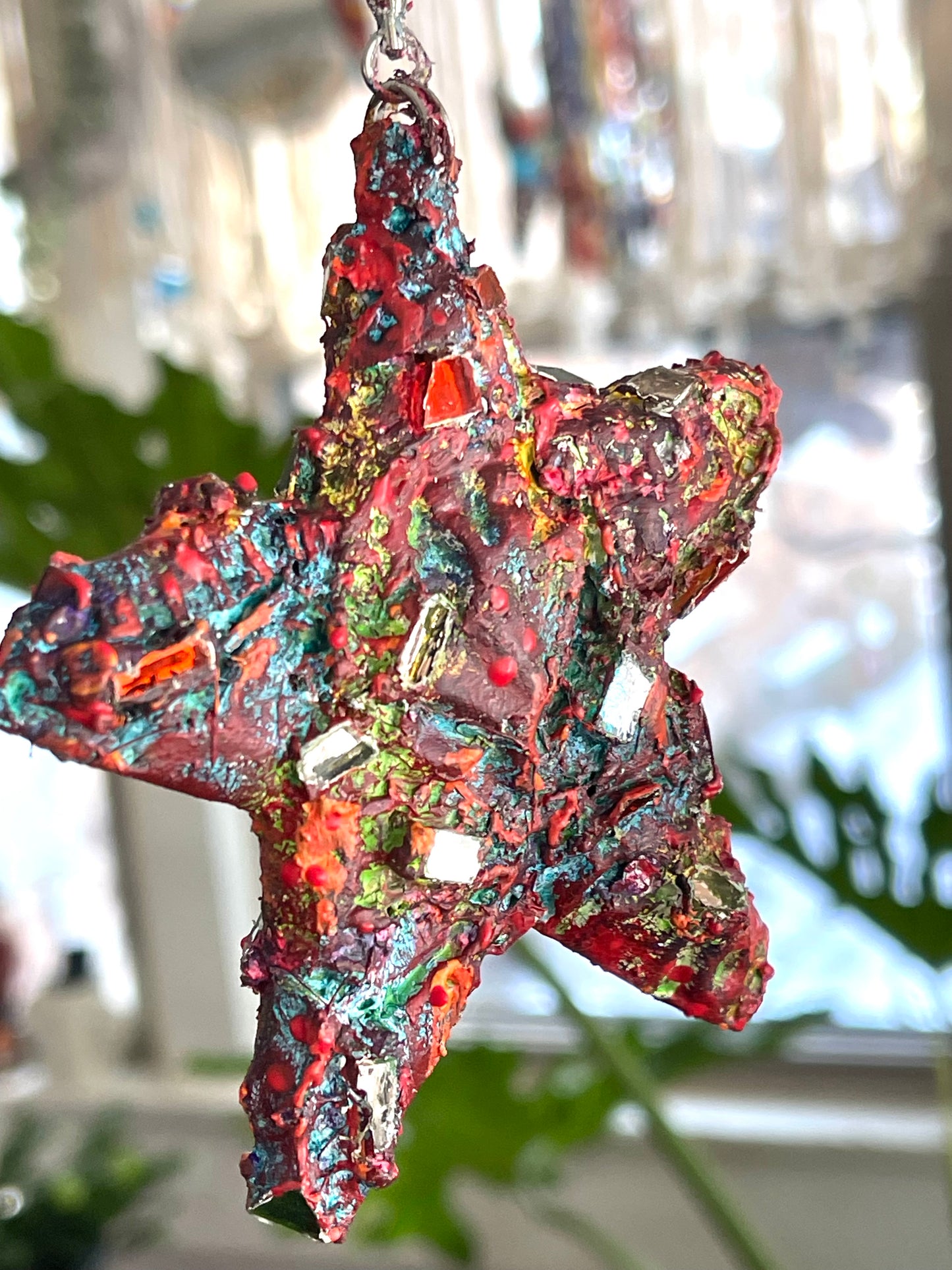 Repurposed crunchy bottle cap 4" star with sparkly mirror bits