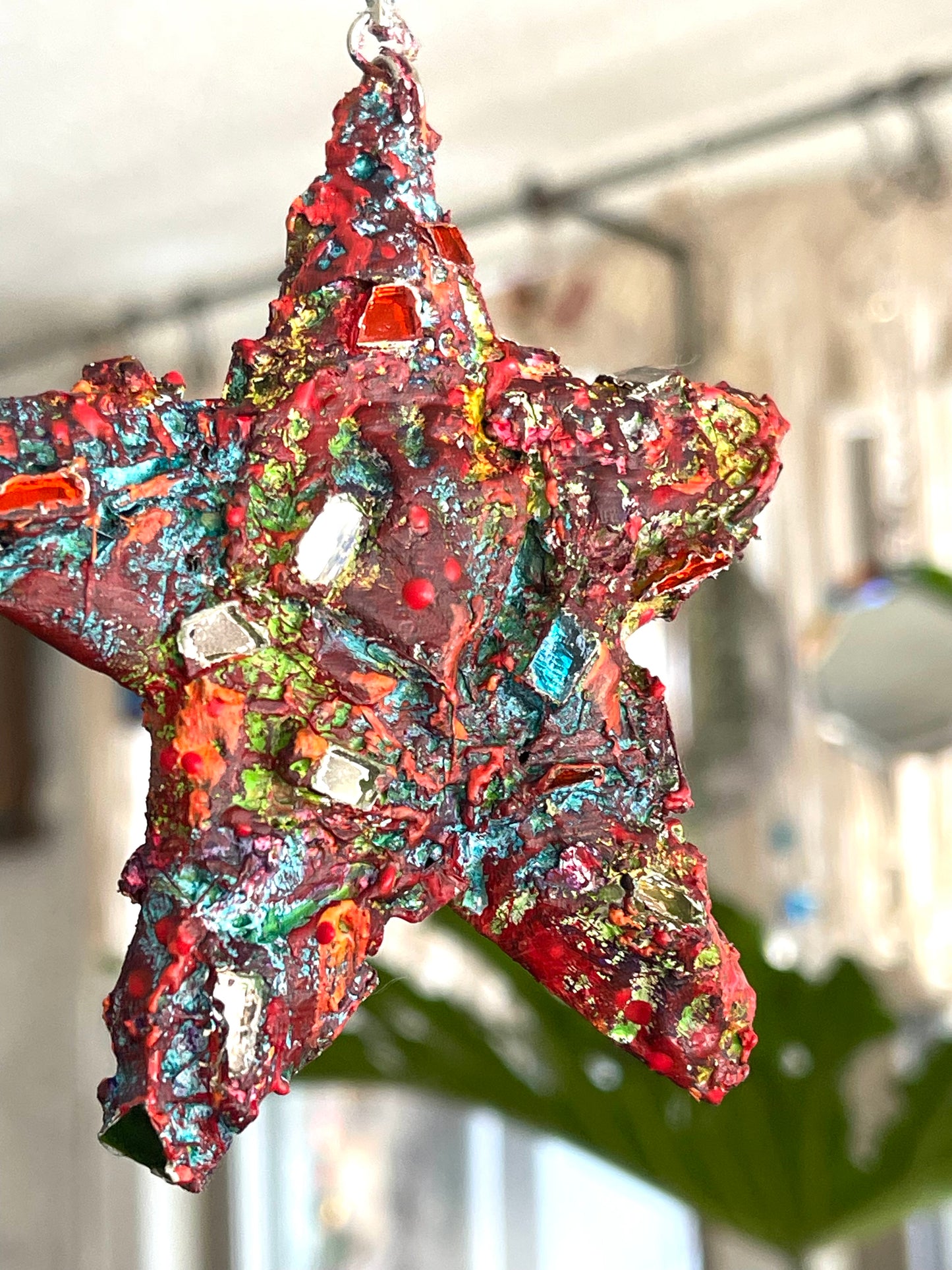 Repurposed crunchy bottle cap 4" star with sparkly mirror bits