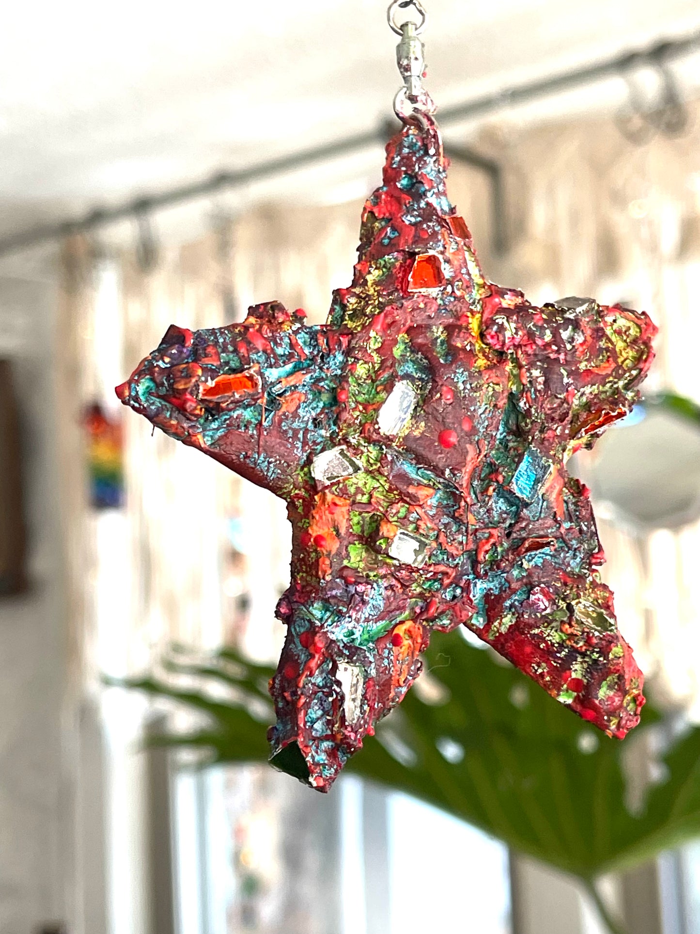Repurposed crunchy bottle cap 4" star with sparkly mirror bits